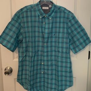 Nautica Men’s Short Sleeve Button down Size large